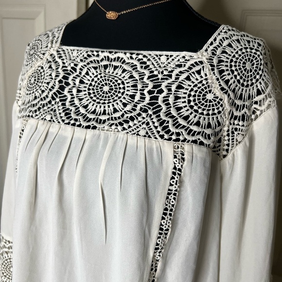ONE DAY SALE C’est 1946 Boho Off-White Lace Trim Top - Picture 2 of 6